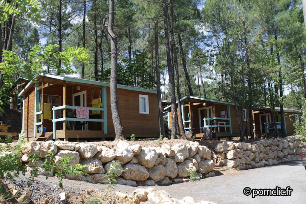 Village De Chalets Joyeuse Exterior photo